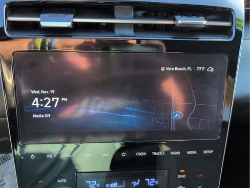 Used 2023 Hyundai Santa Cruz SEL Premium image 15