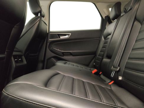 Used 2020 Ford Edge SEL AWD/4WD image 18