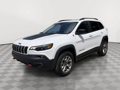 Used 2022 Jeep Cherokee Trailhawk w/ Sun, Sound & Nav Group AWD/4WD image 3