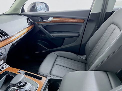 Used 2023 Audi Q5 2.0T Premium Plus w/ Premium Plus Package image 24