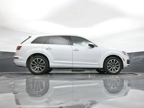 Used 2018 Audi Q7 3.0T Prestige w/ Prestige Package image 48