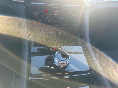 Used 2023 Jeep Grand Cherokee Altitude image 11