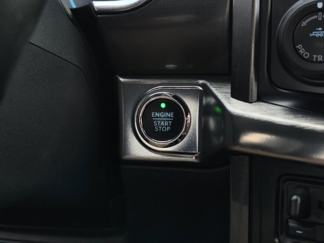 Used 2023 Ford F150 Lariat AWD/4WD image 15
