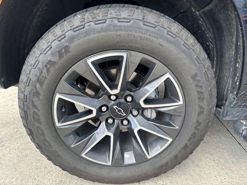 Used 2021 Chevrolet Tahoe Z71 AWD/4WD image 11