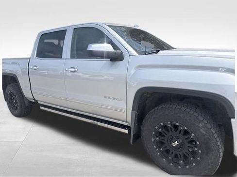 Used 2018 GMC Sierra 1500 Denali w/ Denali Ultimate Package AWD/4WD image 8