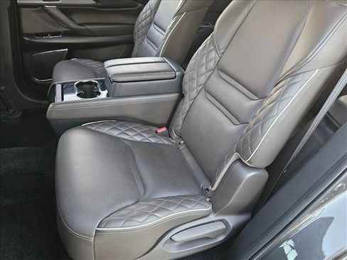 Used 2022 MAZDA CX-9 Signature image 17