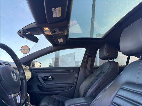 Used 2017 Volkswagen CC R-Line Executive image 31