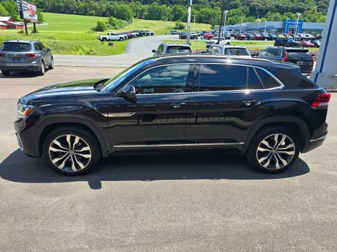 Used 2020 Volkswagen Atlas Cross Sport SEL Premium R-Line AWD/4WD image 4