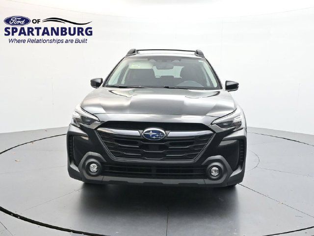 Used 2024 Subaru Outback Premium AWD/4WD image 2