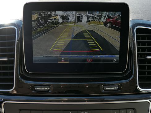 Used 2018 Mercedes-Benz GLE 350 image 21