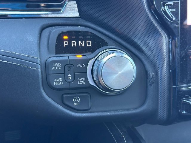 Used 2025 RAM 1500 Limited AWD/4WD image 23