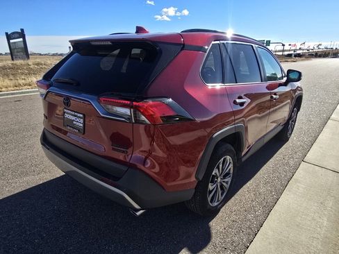 Used 2022 Toyota RAV4 Limited image 5