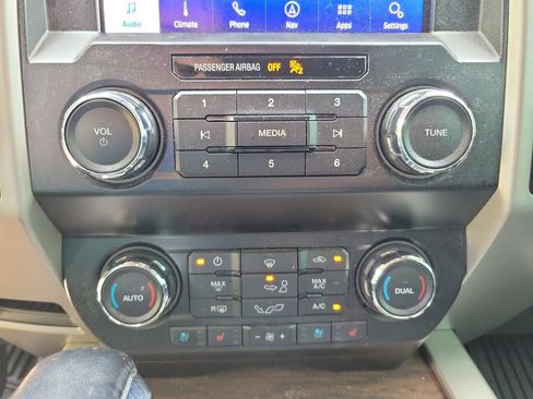 Used 2020 Ford F150 Lariat AWD/4WD image 18