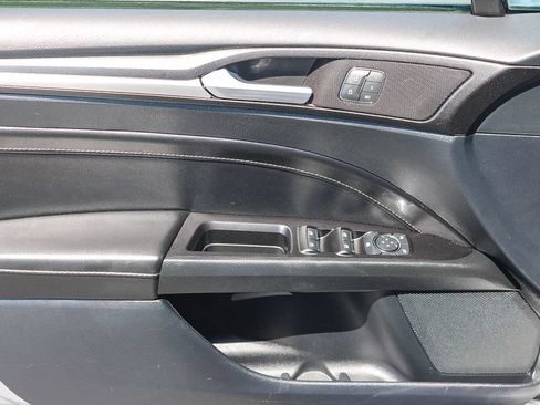 Certified 2020 Ford Fusion Titanium FWD image 23