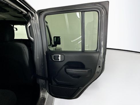 Used 2021 Jeep Wrangler Unlimited Sport AWD/4WD image 28