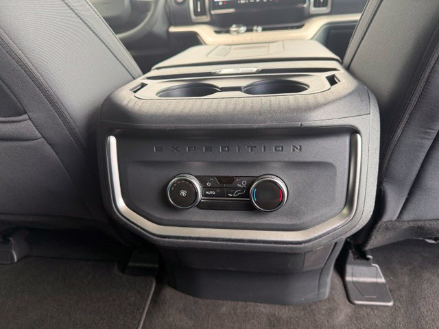Used 2025 Ford Expedition Max Active RWD image 15