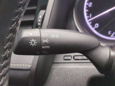 Used 2023 Toyota Camry SE image 25