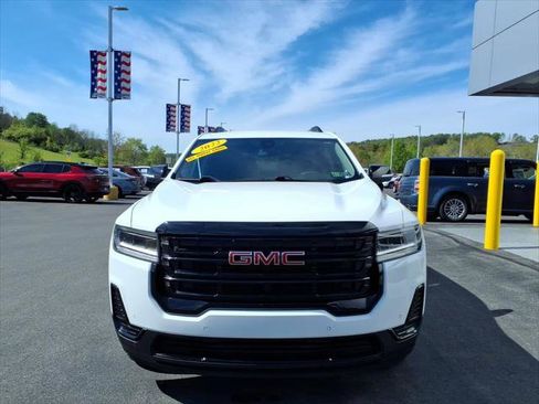 Used 2022 GMC Acadia SLE w/ Driver Convenience Package AWD/4WD image 3