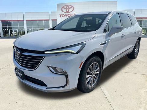 Used 2023 Buick Enclave Premium AWD/4WD image 14