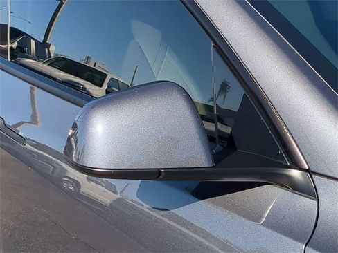 Used 2022 Tesla Model Y Performance image 12