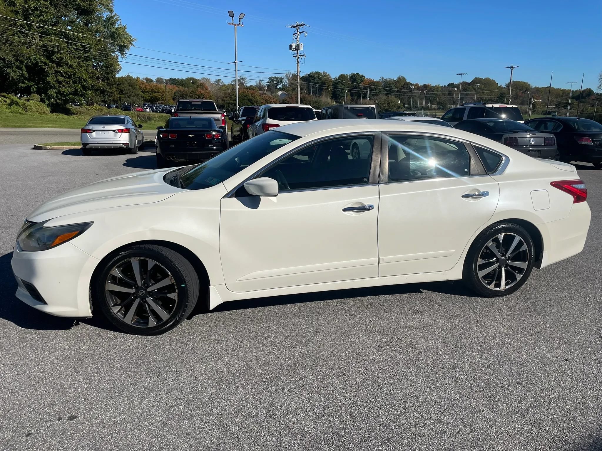 Used 2016 Nissan Altima 3.5 SR FWD image 8