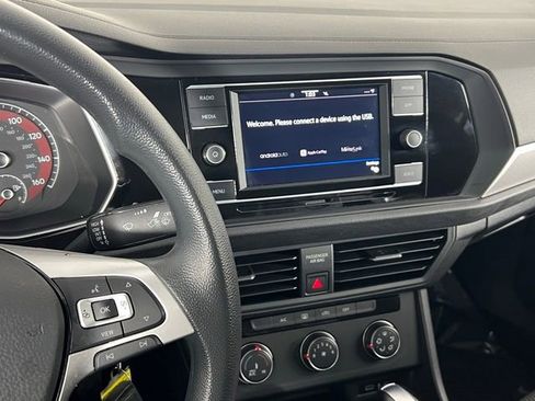 Used 2021 Volkswagen Jetta S image 17