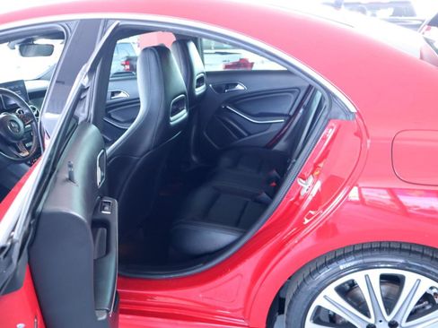 Used 2018 Mercedes-Benz CLA 250 4MATIC image 30