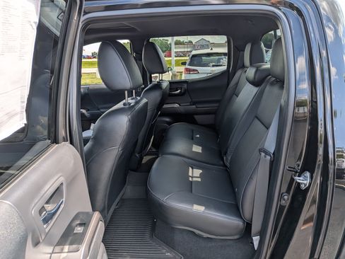 Certified 2023 Toyota Tacoma TRD Off-Road w/ TRD Premium Off Road Package AWD/4WD image 20