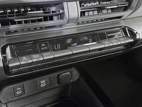 Used 2024 Toyota Prius LE image 23