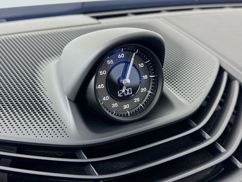 Certified 2025 Porsche Taycan RWD image 17