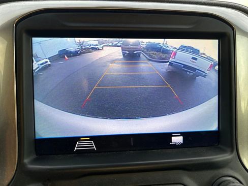 Used 2019 Chevrolet Silverado 1500 LT image 25