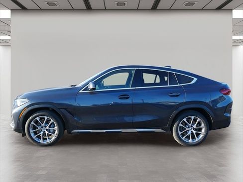 Used 2022 BMW X6 xDrive40i w/ Premium Package image 3