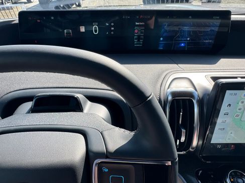 New 2025 Ford Expedition Platinum w/ Stealth Performance Package image 30