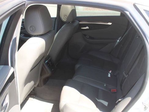 Used 2019 Chevrolet Impala LT w/ Sunroof and Spoiler Package FWD image 14