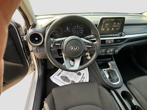 Used 2021 Kia Forte LXS image 11