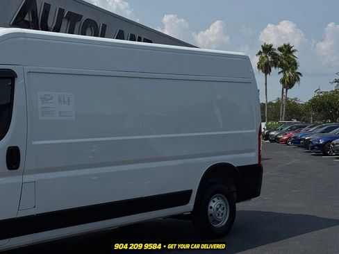 Used 2023 RAM ProMaster 2500 FWD image 3