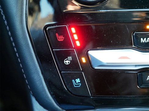 Used 2023 Ford Explorer Platinum w/ Technology Package image 21