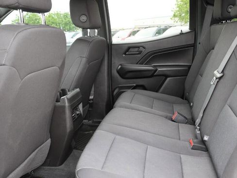 Used 2023 Chevrolet Colorado Trail Boss w/ Technology Package AWD/4WD image 17