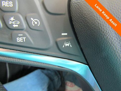 Used 2023 Chevrolet Malibu LT FWD image 7
