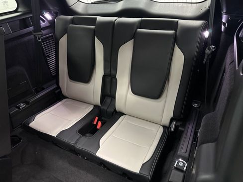 Used 2021 Land Rover Discovery Sport SE R-Dynamic image 26