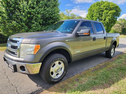 Used 2014 Ford F150 XLT w/ Equipment Group 301A Mid AWD/4WD image 2