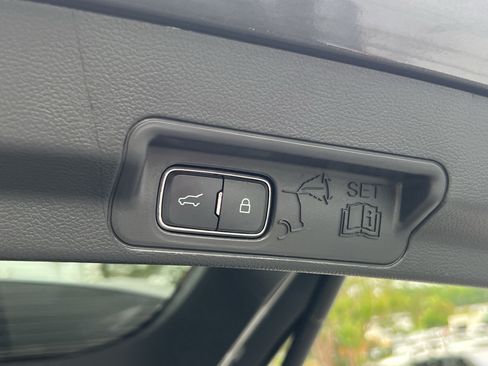 Used 2025 Ford Explorer ST w/ Sun And Sound Package AWD/4WD image 23