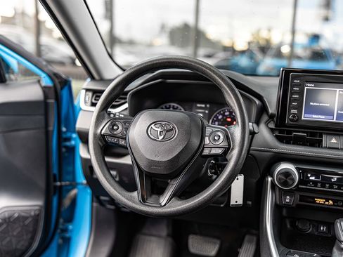 Used 2019 Toyota RAV4 LE w/ All Weather Liner Package AWD/4WD image 34