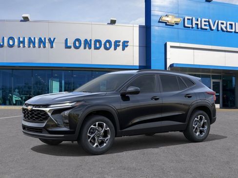 New 2026 Chevrolet Trax LT FWD image 2