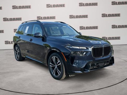 Certified 2025 BMW X7 xDrive40i w/ M Sport Package AWD/4WD image 7