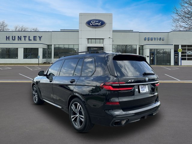 Used 2024 BMW X7 xDrive40i w/ M Sport Package AWD/4WD image 6