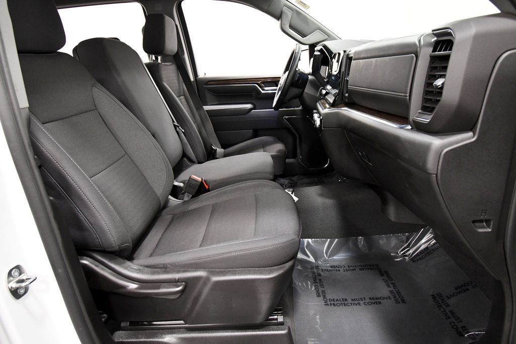 Used 2024 GMC Sierra 1500 Elevation w/ X31 Off-Road Package AWD/4WD image 18