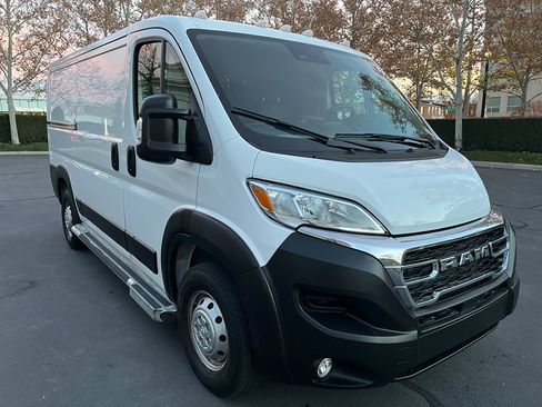 Used 2023 RAM ProMaster 2500 image 5