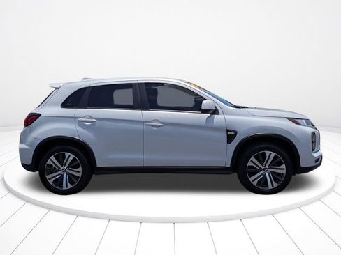 Used 2022 Mitsubishi Outlander Sport ES AWD/4WD image 2