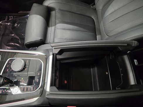 Used 2021 BMW X5 xDrive40i w/ Premium Package 2 image 28